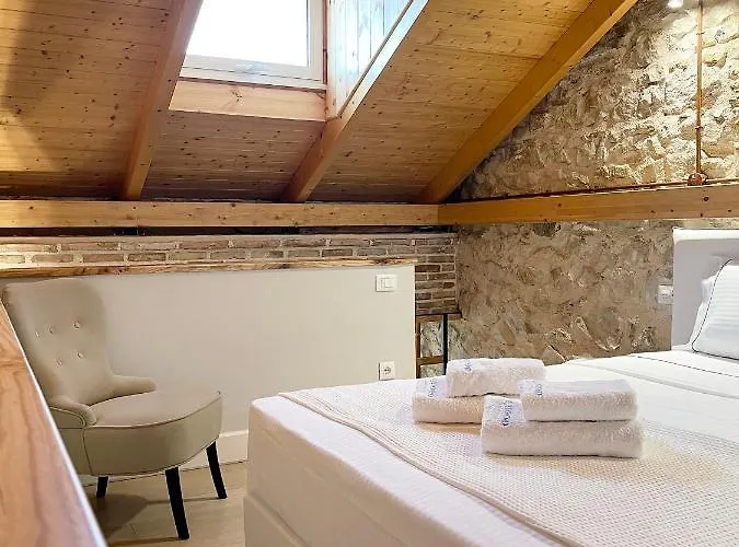 Blue Domino Luxury * Patras