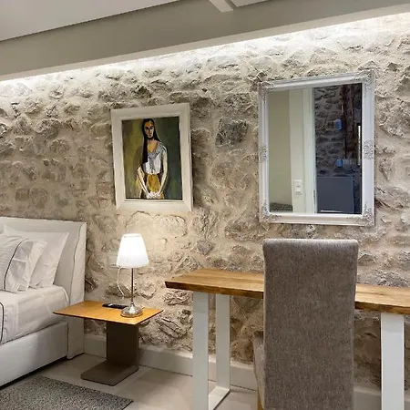 Blue Domino Luxury Villa *