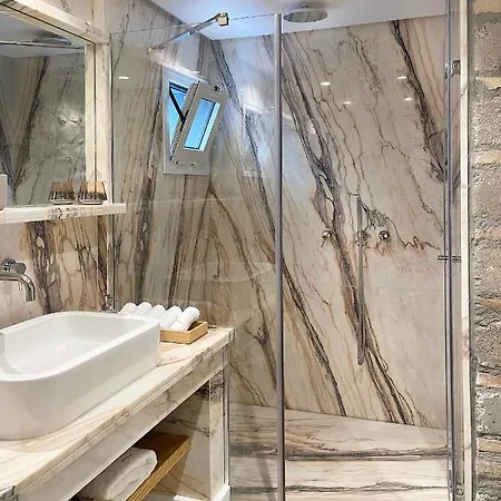 Blue Domino Luxury Villa