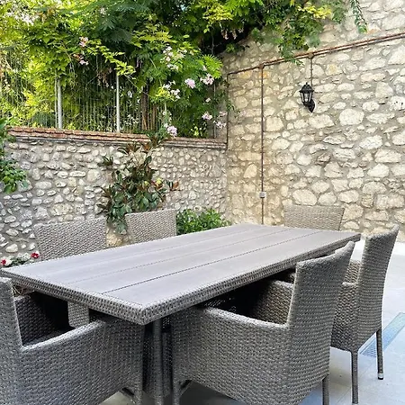 Blue Domino Luxury * Patras