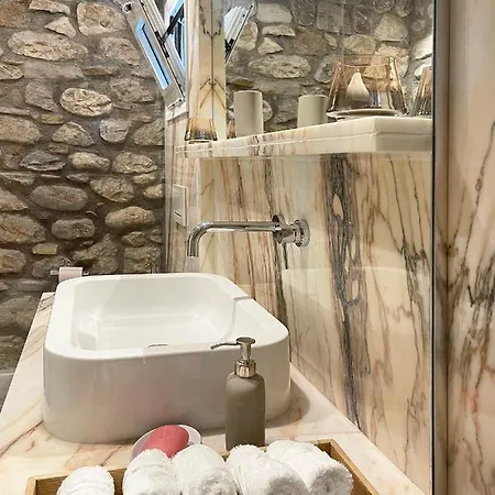 Blue Domino Luxury *