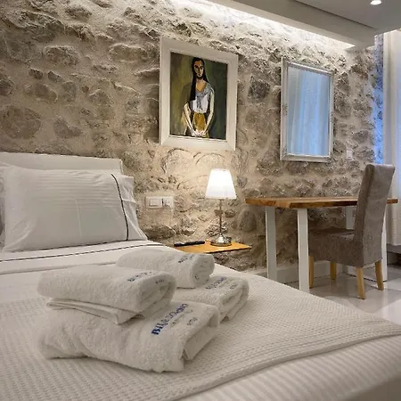 Blue Domino Luxury * Patras