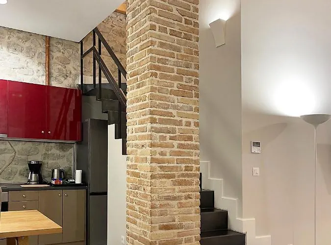 Blue Domino Luxury *